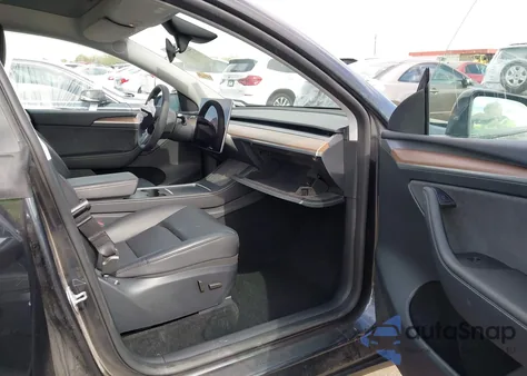 2024 Tesla Model Y Long Range Dual Motor All-Wheel Drive from USA, damaged, VIN 7SAYGDEEXRF080483